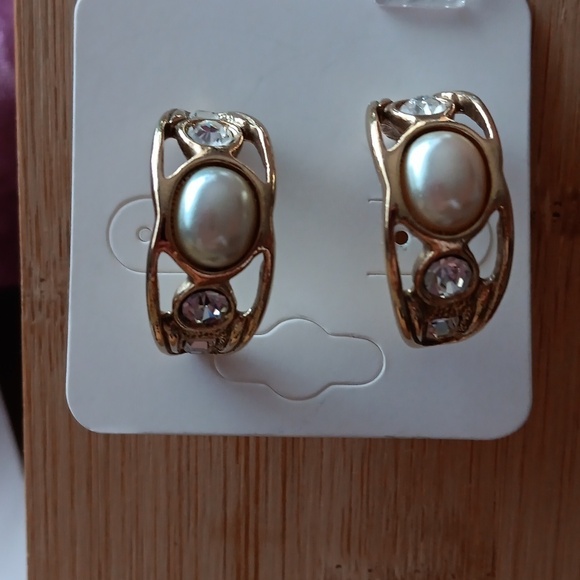 Gold Tone Faux Pearl Rhinestone Accented Chunky Hoop Earrings - Picture 5 of 8